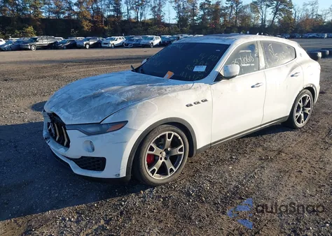 2017 Maserati Levante z USA, uszkodzony, nr VIN ZN661XUAXHX224543